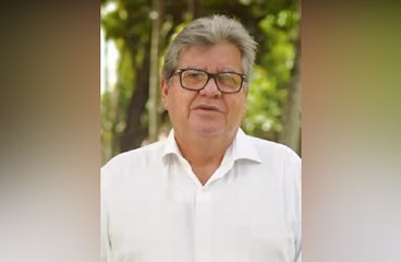 João Azevêdo divulga mensagem de ano novo e diz que é tempo de “deixar as diferenças para trás”