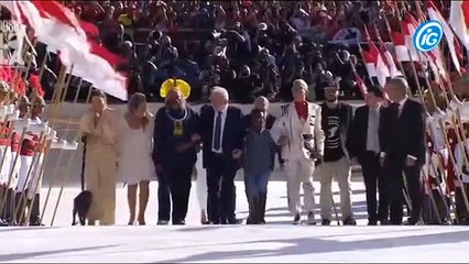 Conheça a história da vira-lata que subiu a rampa do Planalto