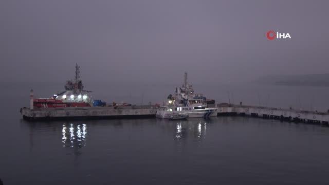 Çanakkale Boğazı, yoğun sis nedeniyle transit gemi geçişlerine çift yönlü kapatıldı