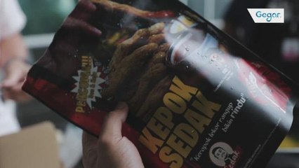 GEGAR : Tengku Rea Belanja Keropok Lekor