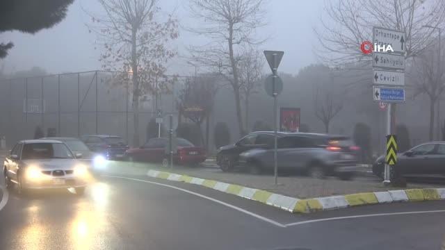 İstanbullular güne sis ile uyandı