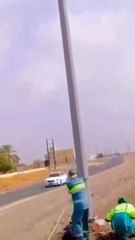 Now you know how they change a lightbulb #shorts #viral #shortsvideo #video #innovationhub