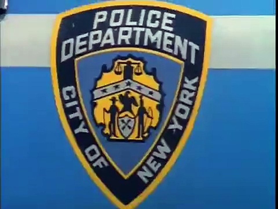 NYPD Blue - Se1 - Ep17 HD Watch