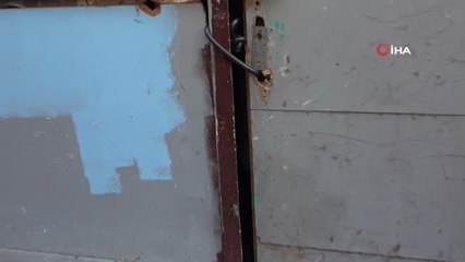 Barınmak için girdiği depoda mahsur kaldı, 'hırsız mısınız' sorusuna tepki gösterdi: "Evet ben 40 yıllık hırsızım"