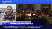 Les fidèles affluent sur la place Saint-Pierre pour voir la dépouille de Benoît XVI