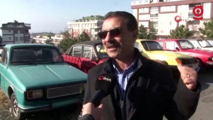 56 yaşındaki öğretmen, izlediği haberden etkilenerek Anadol marka otomobil koleksiyonu yaptı