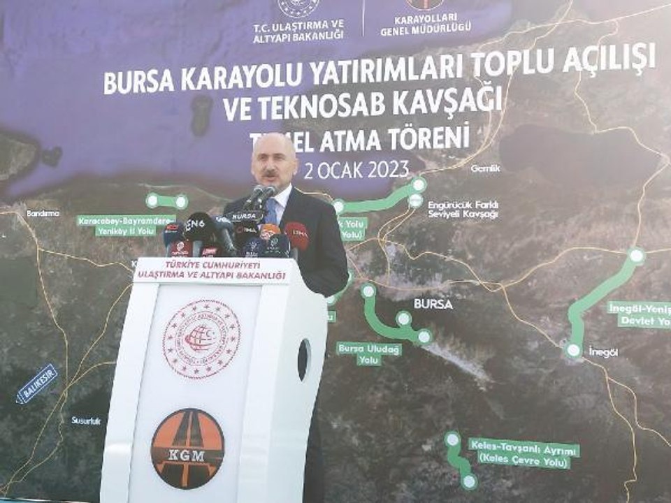 Bakan Karaismailoğlu: "Tüm bu hayata geçirilen yatırımlar hizmet verdikleri noktalarda yol güvenliğini artırarak daha hızlı ve kesintisiz kara yolu...