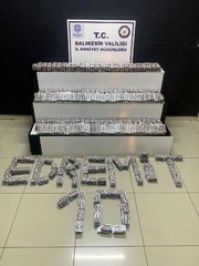 BALIKESİR'DE 40 BİN 180 SENTETİK ECZA HAP ELE GEÇİRİLDİ