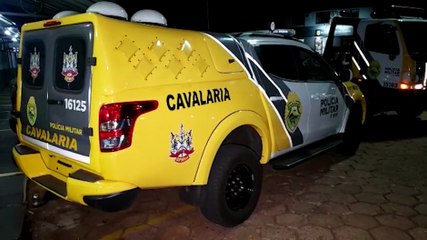 Homem supostamente deixa carro do irmão penhorado em motel após não ter dinheiro para pagar travesti
