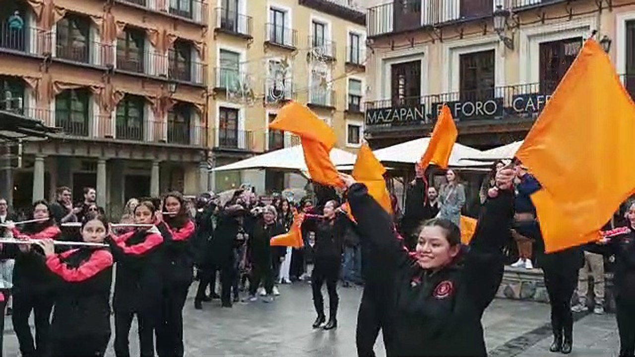 La Pitsburg High School Band en la Plaza de Zocodover