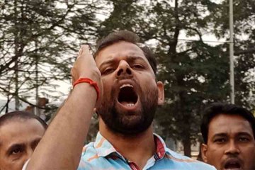 ৭০০ পড়ুয়ার জন্য একজন শিক্ষক, তবুও শূন্যপদে নিয়োগ নেই!