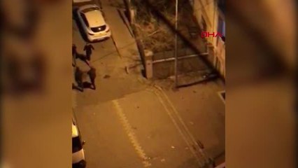 ESENYURT'TA PARK TARTIŞMASI; OTOMOBİLLE ÇARPIP SÜRÜKLEDİ