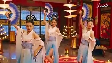 إستخفوا به وظنوا أنه مجرد شاب فقير يبيع السكاكين الحادة