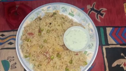 Chatpata Masaleder Aloo Matar Pulao by I like food