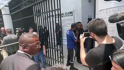Adeus, Pelé: Presidente da Fifa, Gianni Infantino deixa a Vila Belmiro