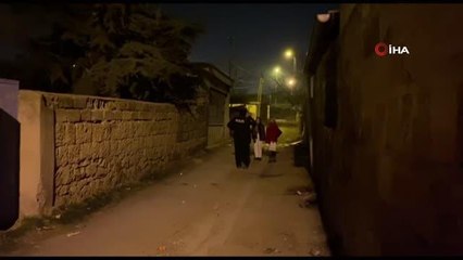 Uzaklaştırması bulunan şahıs kapıyı kilitleyip evi ateşe verdi