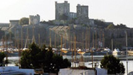 Cengiz'den Cennet Koyu'nda tartışmalı inşaat