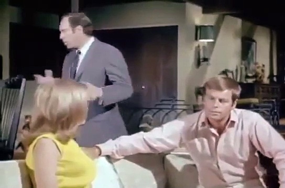 It Takes a Thief - Se2 - Ep01 HD Watch