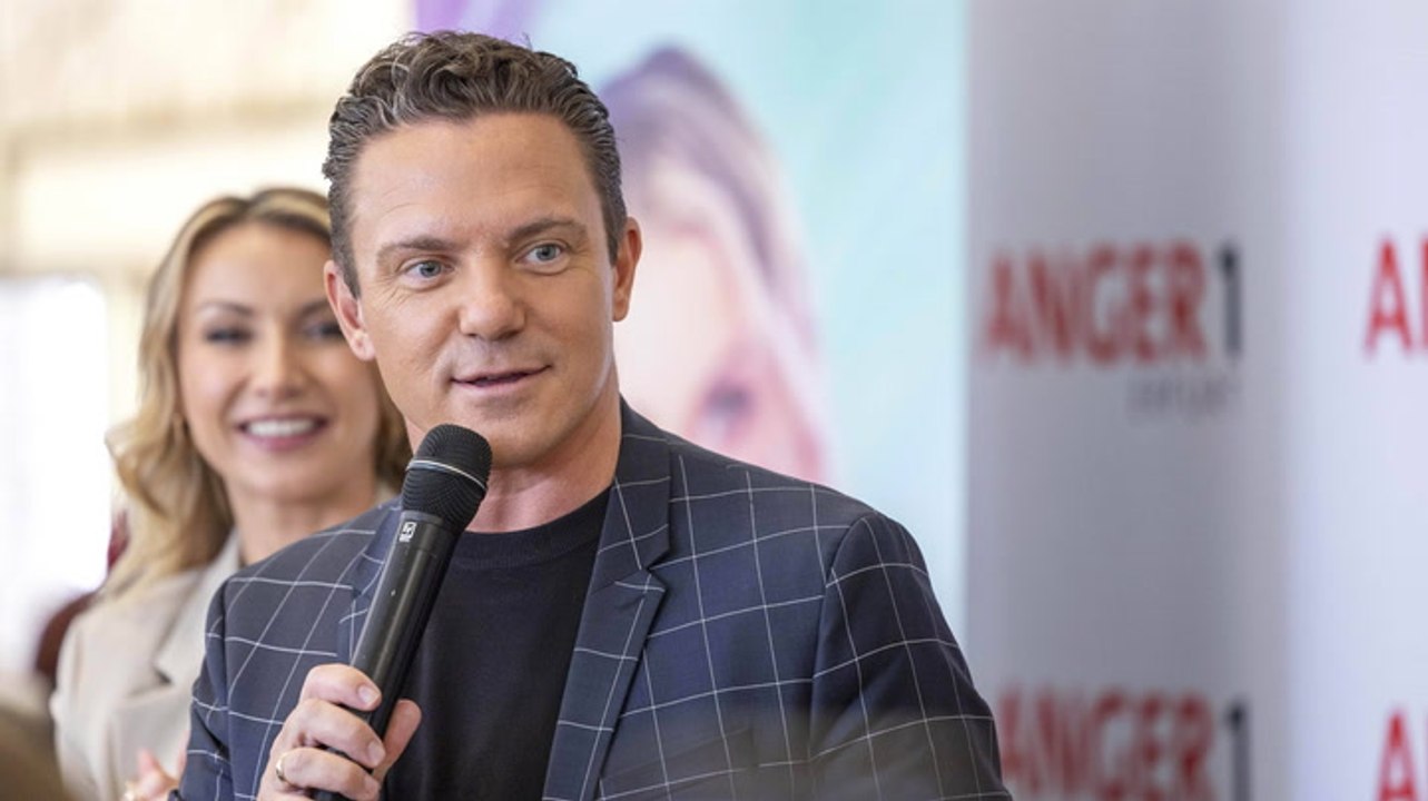 Stefan Mross im Urlaub mit Evelyn Burdecki? Jetzt äußert er sich