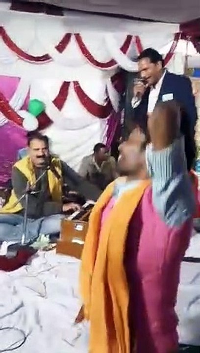राहत फतेह अली खान की आवाज में