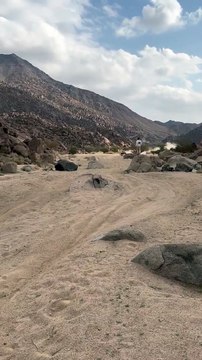 Carlos Sainz Jr. dá aviso ao pai - Rally Dakar