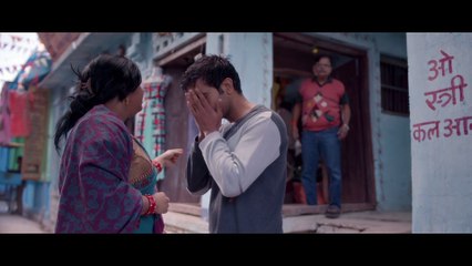 उसके आंखों में देखो... आंखों में... प्यार के भुक्की है वो प्यार से देखो...