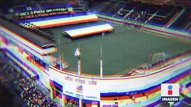 Pelé: Miles asisten al estadio Vila Belmiro para darle el últimos adiós al rey