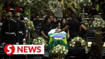 Brazil holds 24-hour wake for 'King Pele'