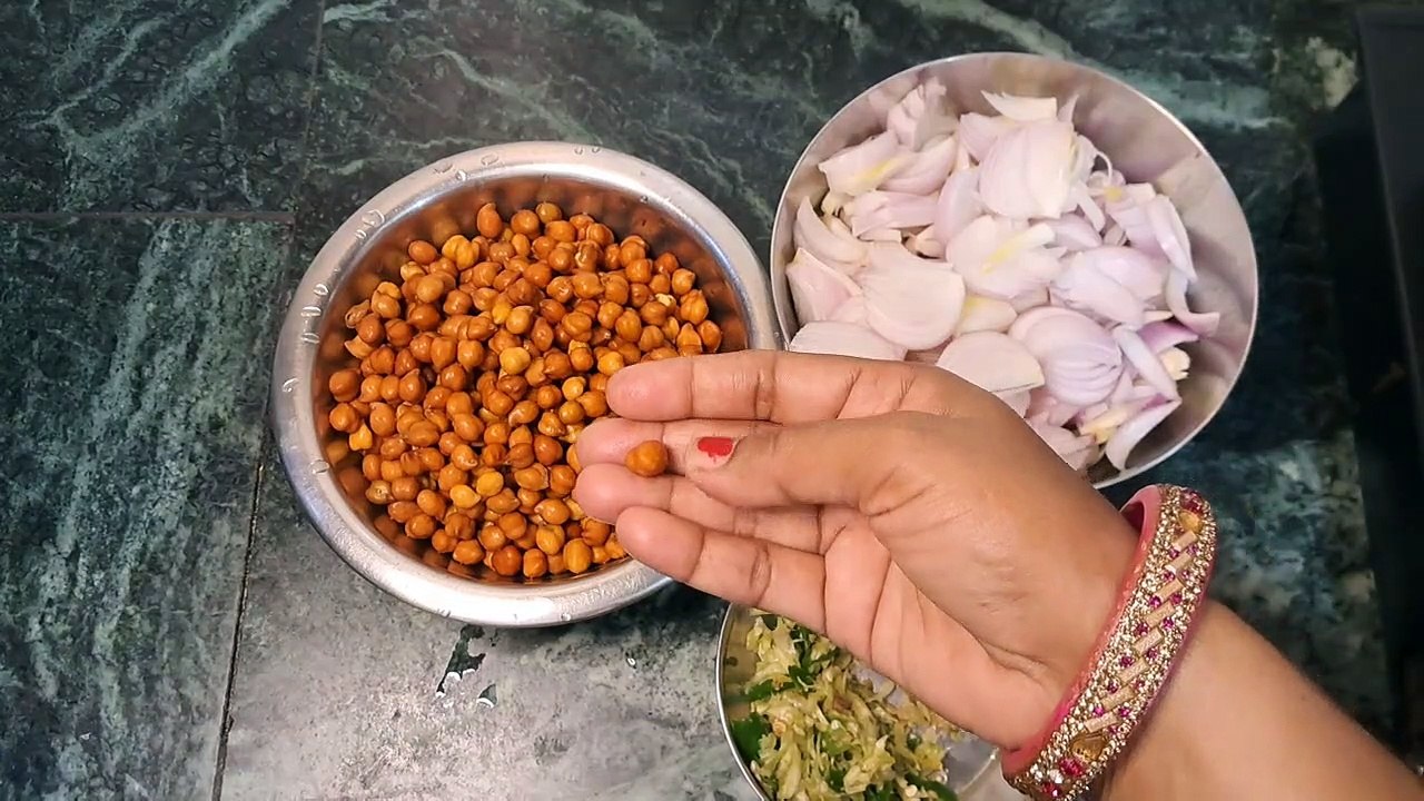 Bihari style Instant Ghugni recipe in pressure cooker kala chana