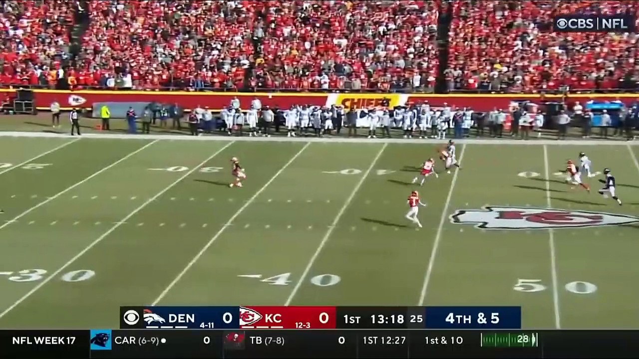 Denver Broncos vs. Kansas City Chiefs Full Highlights 1st QTR - NFL Week 17, 2022