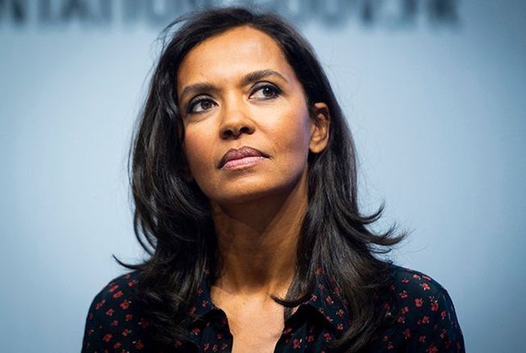 Karine Le Marchand : « J’ai pleuré de rage, de tristesse, j’ai ressenti la solitude et l’anxiété »… Elle se confie sur son année difficile