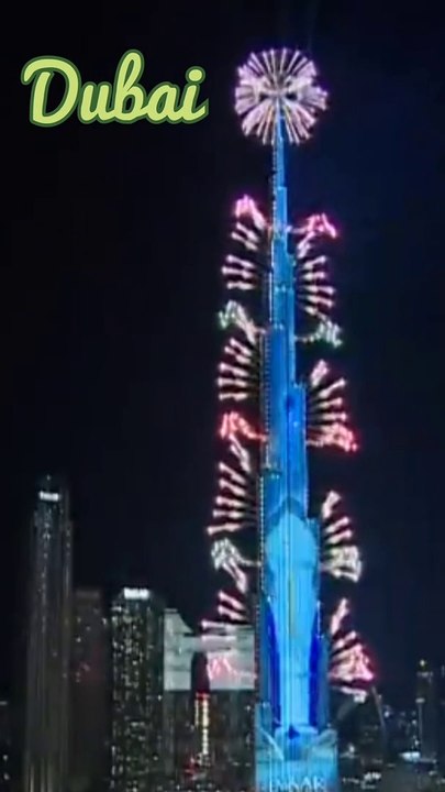 Enjoy#newyear2023 #dubai#dubaiframe #australia #hongkong puts on thrilling fireworks 