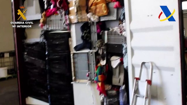 Operación Fortuna: la Guardia Civil y Aduanas desarticulan una red que exportaba residuos peligrosos a países africanos
