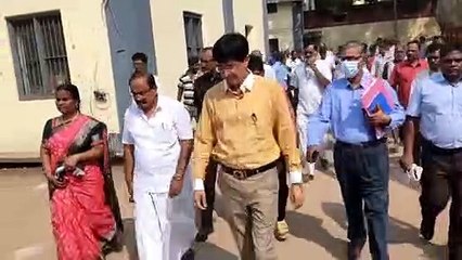 पोंगल : खाद्य मंत्री ने लिया आपूर्ति गोदाम का जायजा