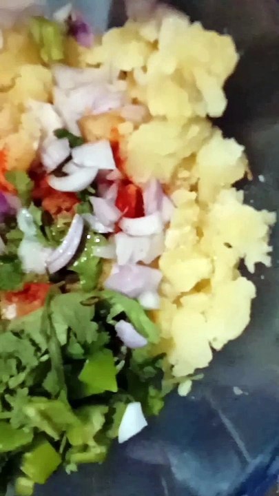 Aalu tiki/ bargar tiki / sandwich tiki