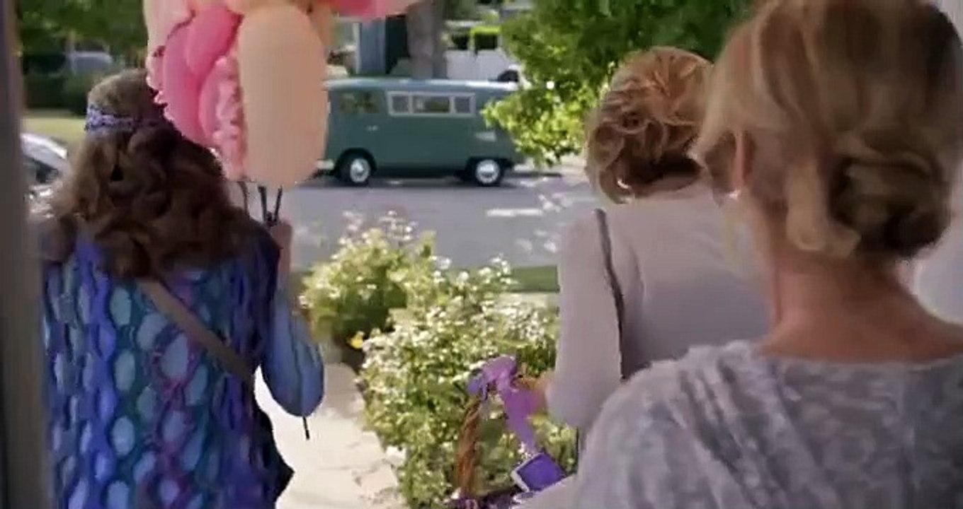Grace and Frankie - Se4 - Ep10 - The Death Stick HD Watch