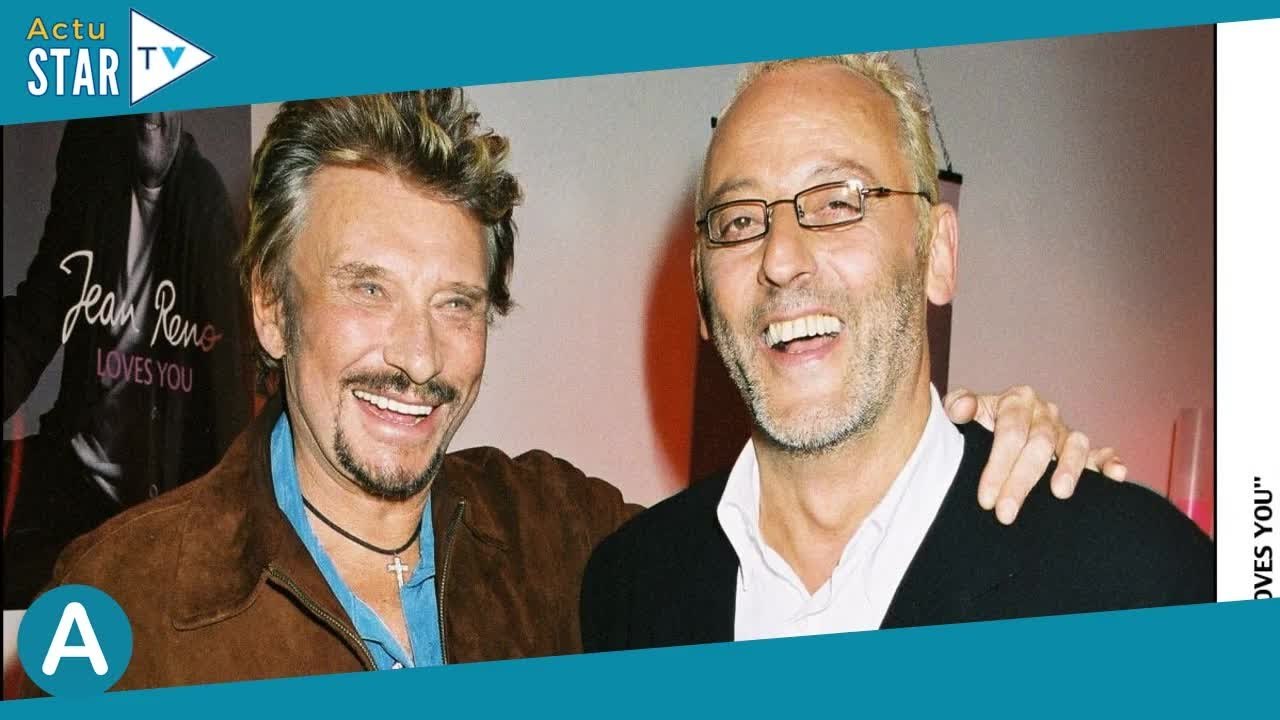 "Il l'a fait sous champignons" : Johnny Hallyday drogué avec un célèbre chanteur, Jean Reno balance