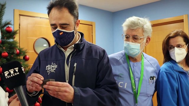 Un empresario sevillano regala cien menús gourmet a sanitarios de Valme por el trato a un familiar