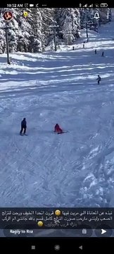 سقوط مودل روز على الثلج