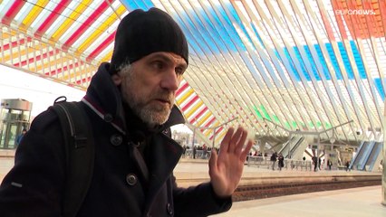 Daniel Buren habille de lumière et couleurs la gare de Liège