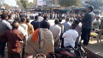Demonstration of farmers, said change the time