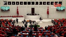 HDP'li Beştaş, Meclis kürsüsünden Akit'in çocuk istismarını aklayan haberini göstererek seslendi