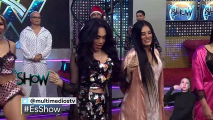 Regina enseña de más con sensual pijama