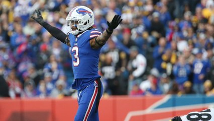 Bills S Damar Hamlin Suffers Cardiac Arrest On MNF