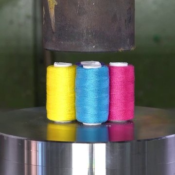 Hydraulic press vs Daily base Objects