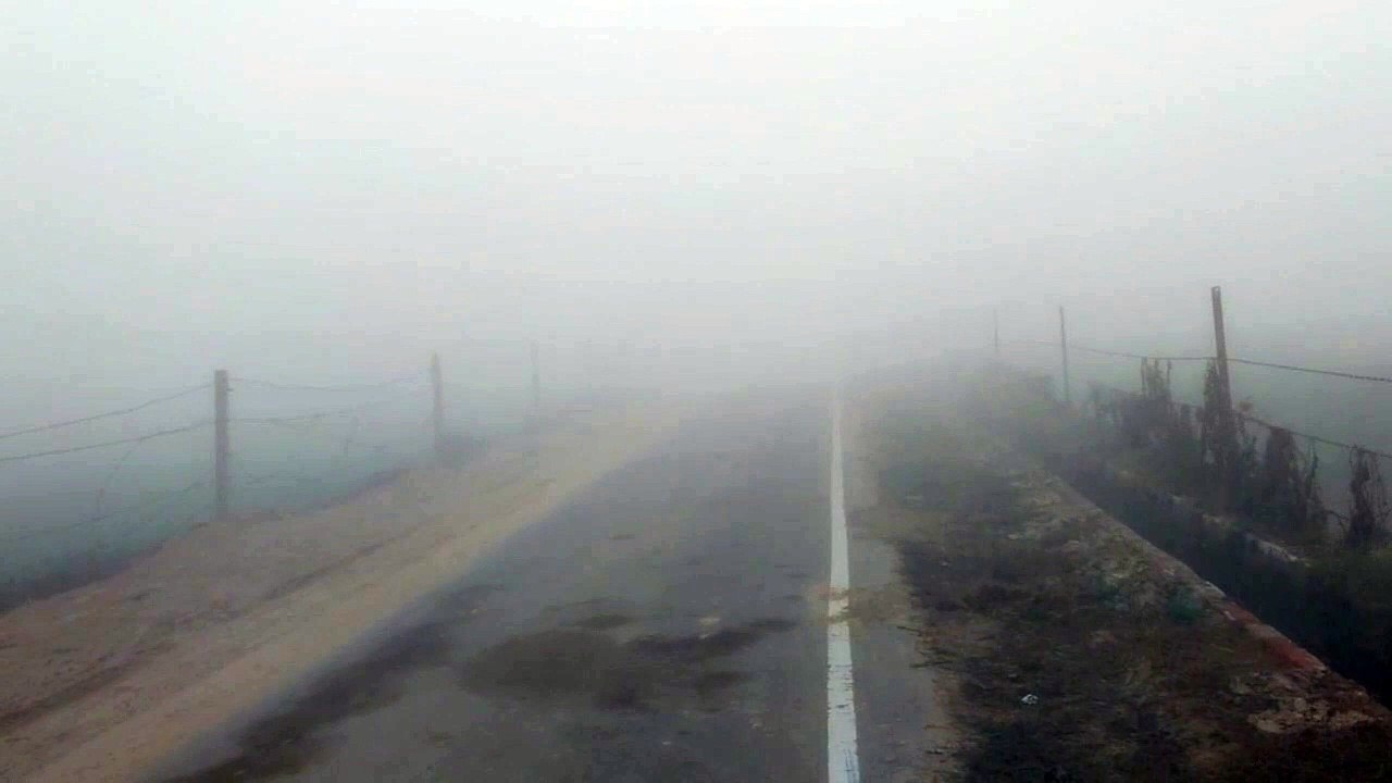 श्रीगंगानगर कड़ाके की सर्दी की जद में, पारा चार...
