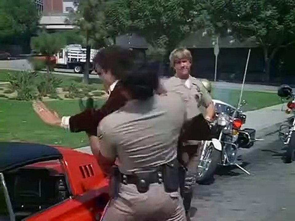 CHiPs - Se2 - Ep09 HD Watch