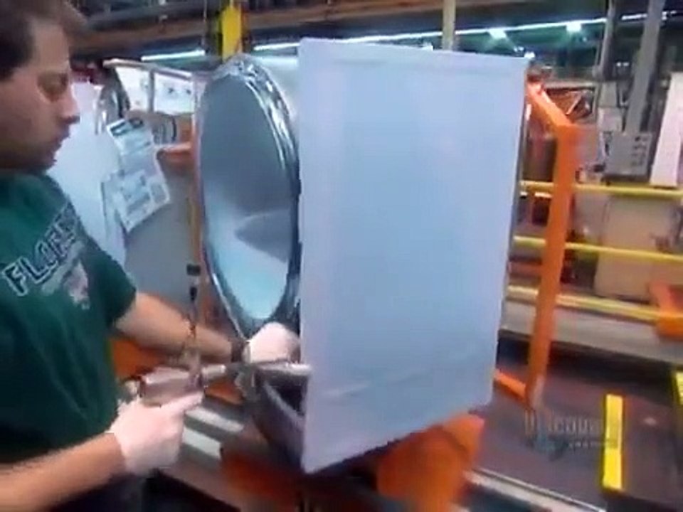 How It's Made - Se2 - Ep08 HD Watch