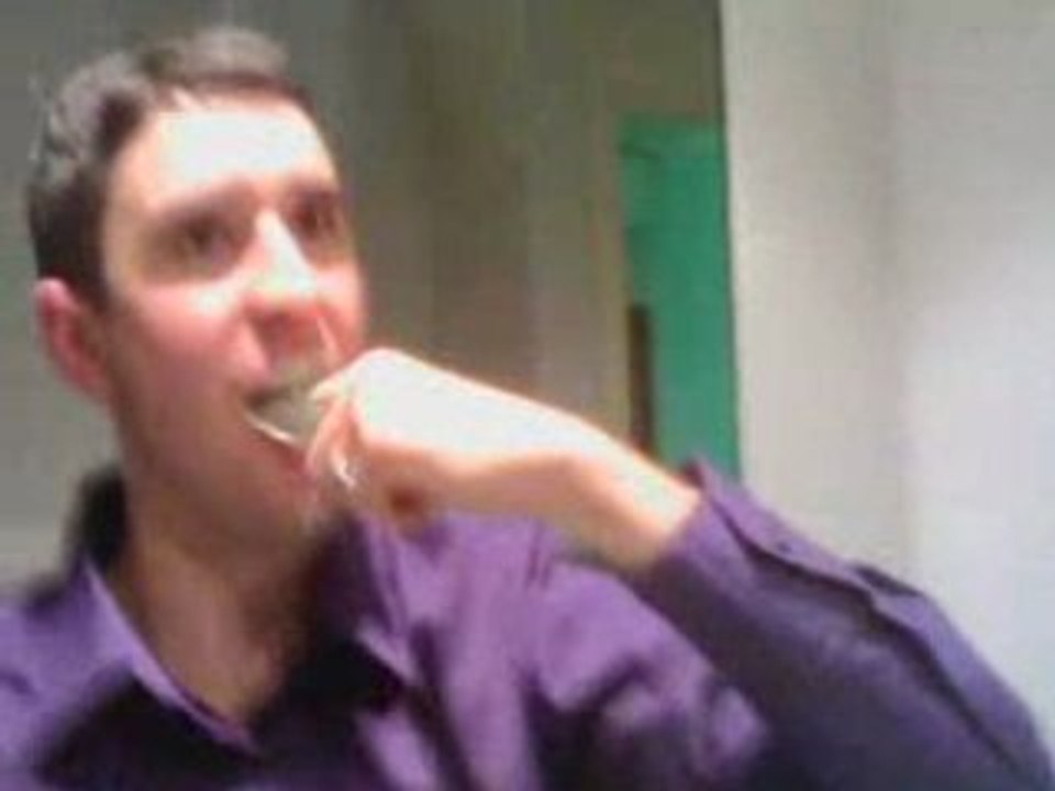 Pimouss se brosse les dents,sans brosse...