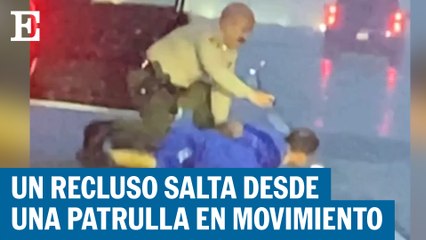 Un recluso se tira por la ventana desde la patrulla de policía| El País